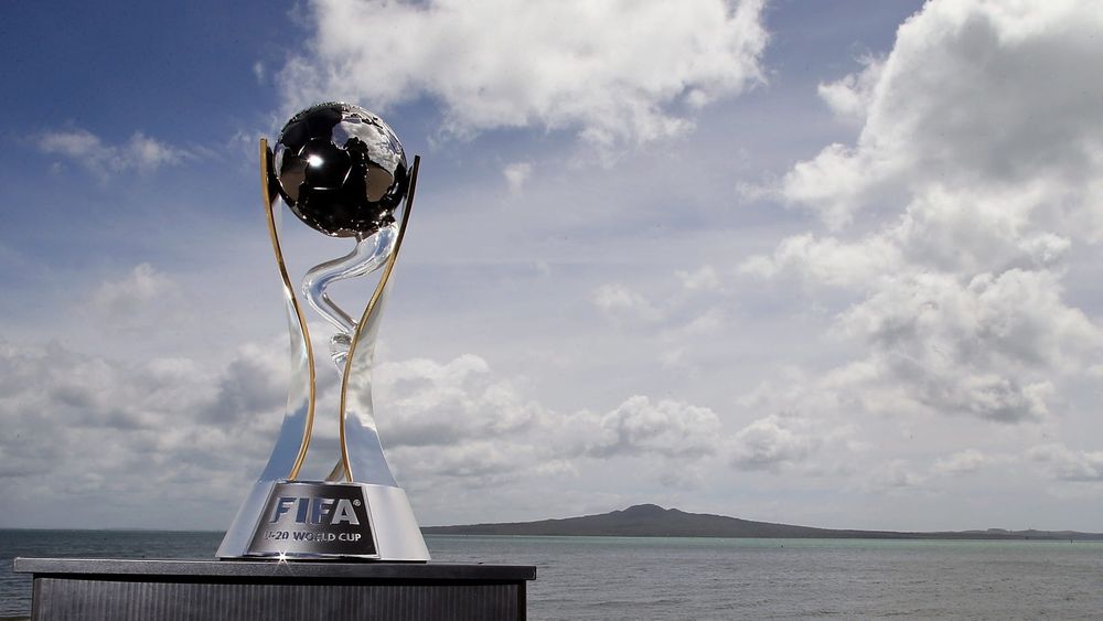 Indonesia dan Singapura Teken MoU Tuan Rumah Piala Dunia U-20 2025