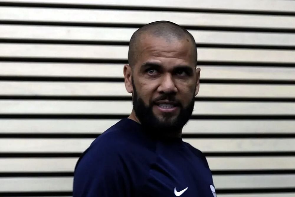 Banding Ditolak, Dani Alves Tetap Masuk Bui