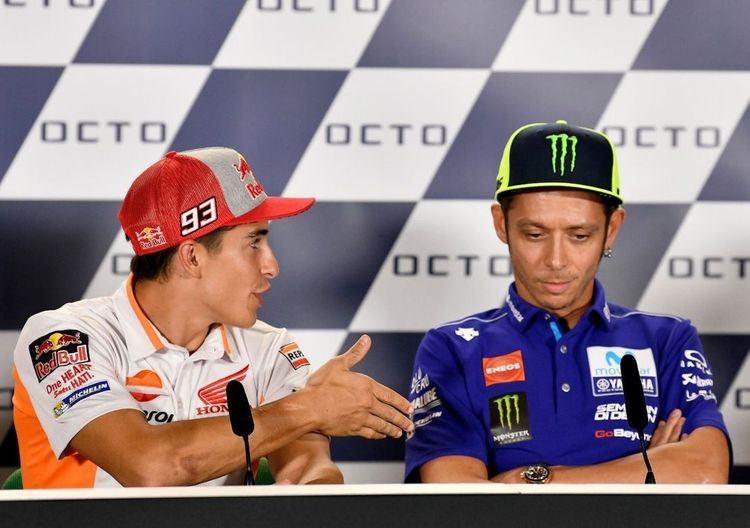 Hubungan Marc Marquez dengan Valentino Rossi renggang usai Sepang Clash.