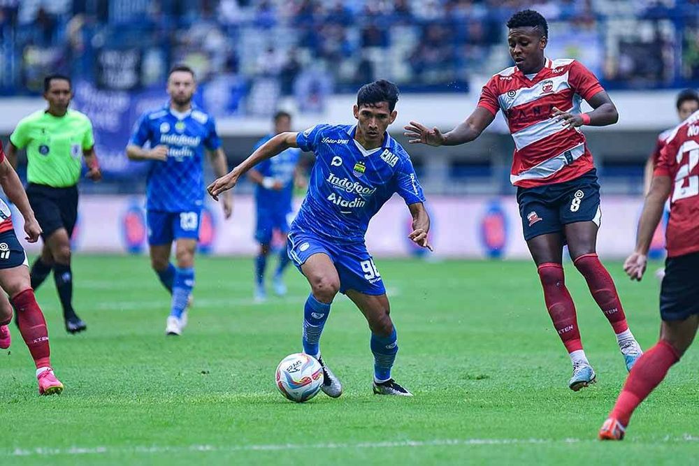 Link Live Streaming Persib Bandung vs Madura United Pukul 19.00 WIB