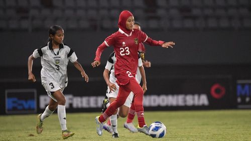 Timnas U-19 Wanita Indonesia: Cerita Duka Ayunda Sebagai Pesepakbola Berhijab